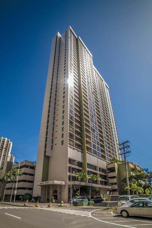 Waikiki Sunset Mountain View Near Beach With Parking Honolulu Extérieur photo